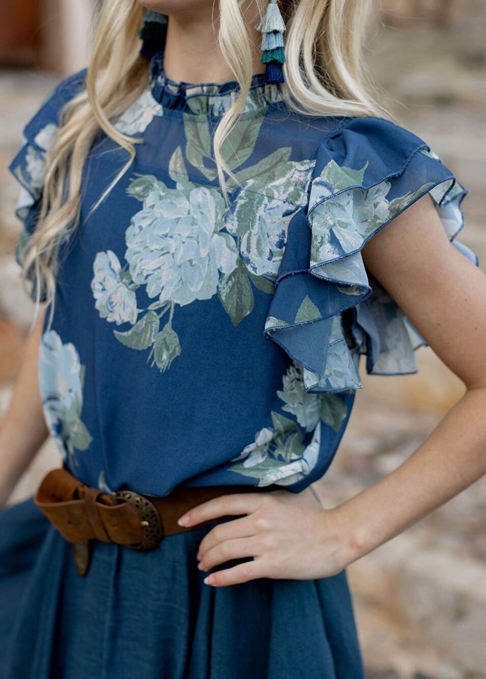 Joyfolie Mia Joy Isadora Top in Large Navy FloralGirl’s Size 6
